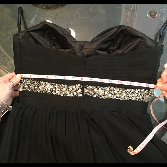 Black floor length prom dress - Picture 8 of 9